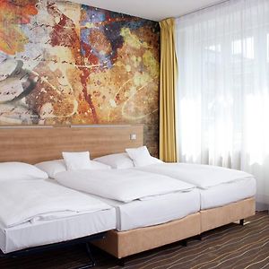 Zimmer mit zwei Einzelbetten